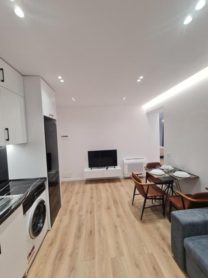 Am Luxury Apartment Tirana Kültér fotó